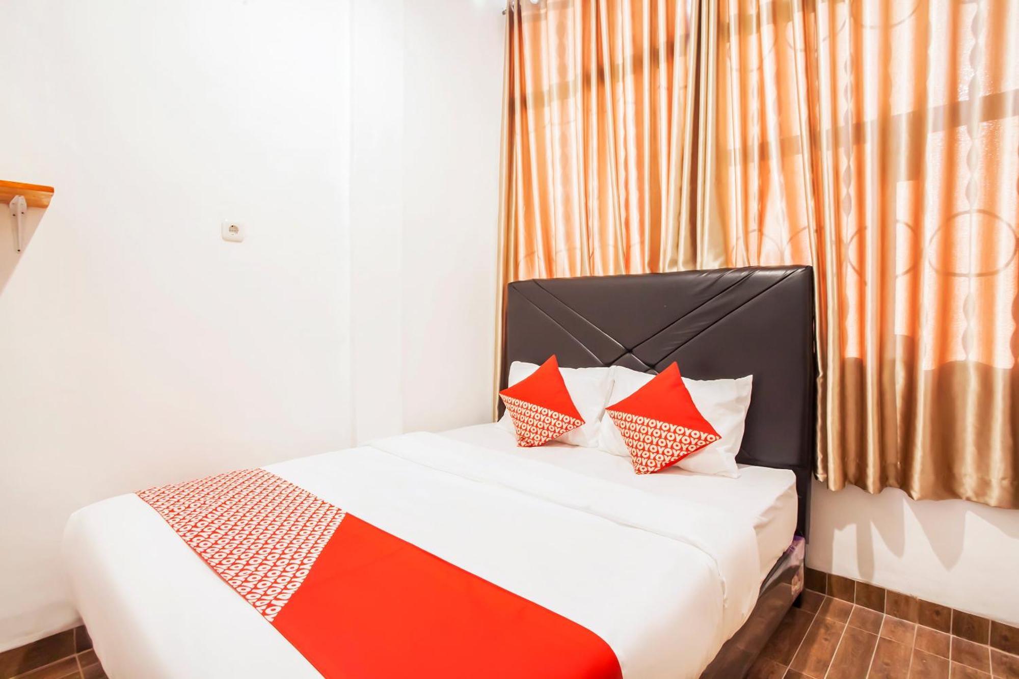 Oyo 2720 Sutomo Inn Medan Buitenkant foto